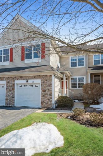 62 Scarlet Oak Dr, Princeton, NJ 08540-1695