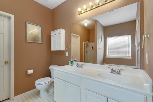 8508 Hawks Nest Dr, Fort Worth TX  76131-5330 exterior