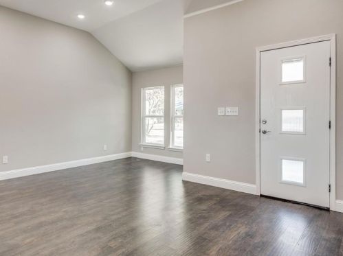 2732 Ryan Ave, Fort Worth TX  76110-3028 exterior