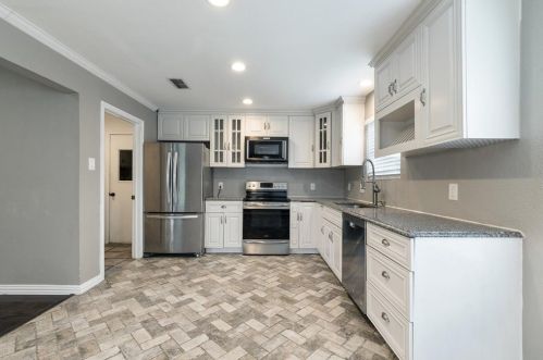 1321 Royster Rd, Fort Worth TX  76134-3701 exterior