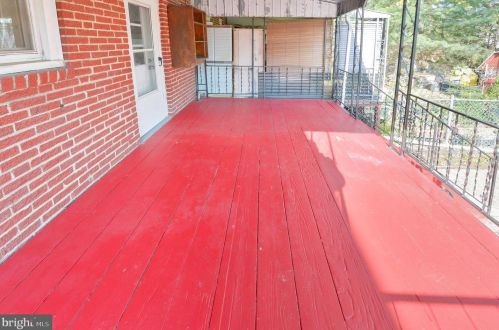 302 Cooper Ave, Camden NJ 08107-2107 exterior