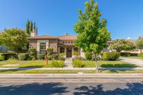 3148 Hutton Pl, Tracy, CA 95377-6689