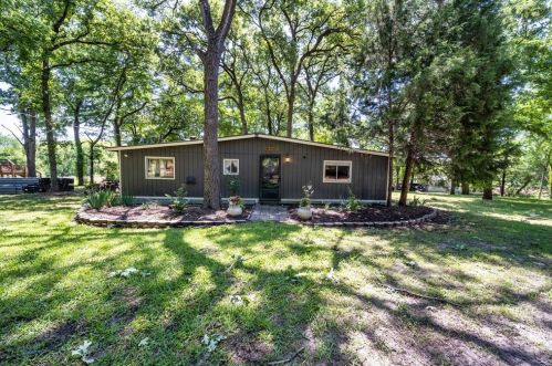 172 Vista Dr, Eustace, TX 75124-5778