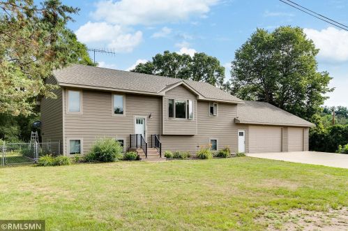 16620 Upper 12th St, St Marys Point, MN 55043-9529