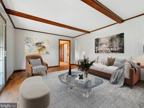 355 Richland Dr, Lancaster PA  17601-3631 exterior