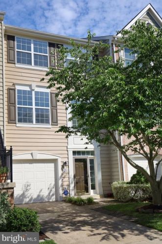 13357 Ferry Landing Ln, Woodbridge, VA 22191-1237