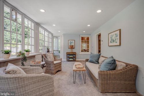 420 Allens Ln, Philadelphia PA 19119-3310 exterior