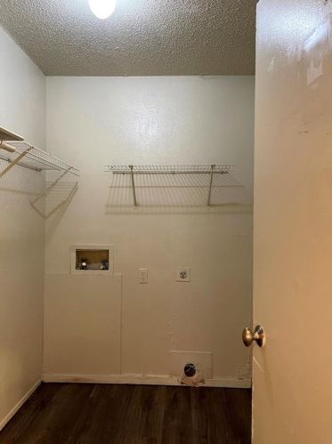 1005 Foxe Basin Dr, Garland TX exterior