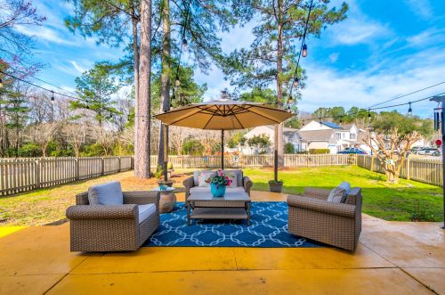 200 Towering Pine Dr, Ladson SC  29456-3794 exterior