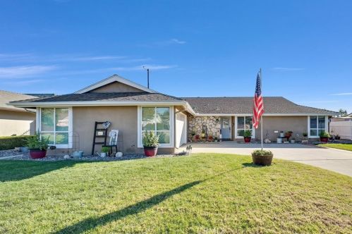 132 Borromeo Ave, Placentia, CA 92870-2205