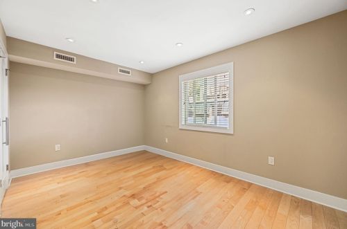 771 19th St, Philadelphia PA  19130-2029 exterior