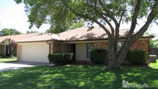7532 Clover Ln, Fort Worth TX  76148-1705 exterior