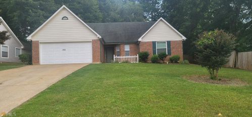 300 Eagle Ct, Stockbridge, GA 30281-6408
