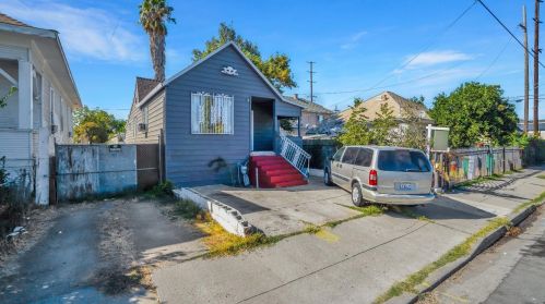 1015 California St, Stockton, CA 95206-1409