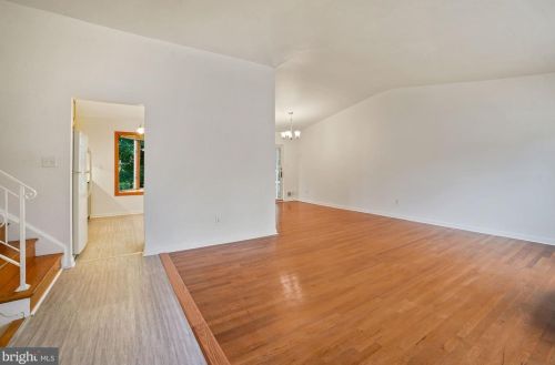 13011 Hathaway Dr, Silver Spring, MD 20906-3725