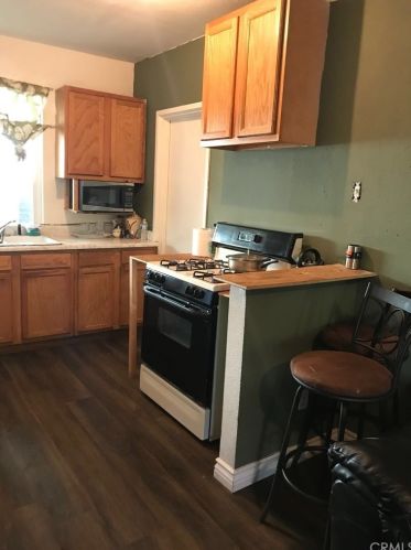 3881 Twining St, Riverside, CA 92509-8730