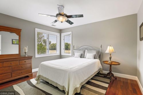 3528 Crestmoor Dr, Saint Paul MN  55125-5028 exterior