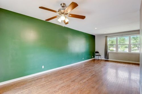 151 Camelot Way, Lemont IL  60440-2084 exterior