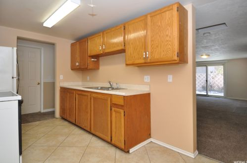 10251 Phlox St, Sandy UT 84094-4539 exterior