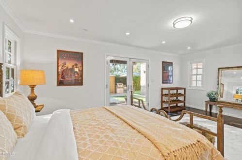 1133 Cordova Ave, Glendale CA  91206-2114 exterior