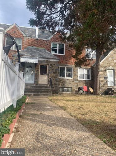 2027 Knorr St, Philadelphia, PA 19149-2325