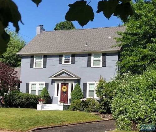 248 Pearsall Ave, Ridgewood, NJ 07450-2722