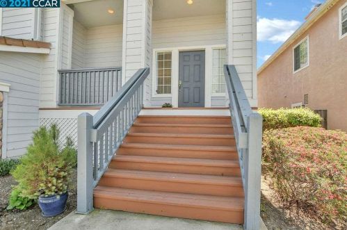 264 Oakwood Cir, Pacheco, CA 94553-3569