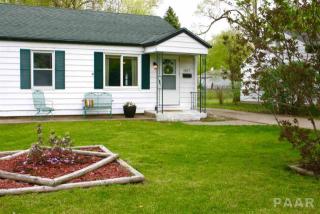 1017 Crestwood Dr, Peoria IL  61614-7027 exterior