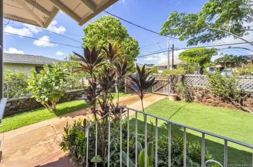 847 19th Ave, Honolulu HI  96816-4503 exterior