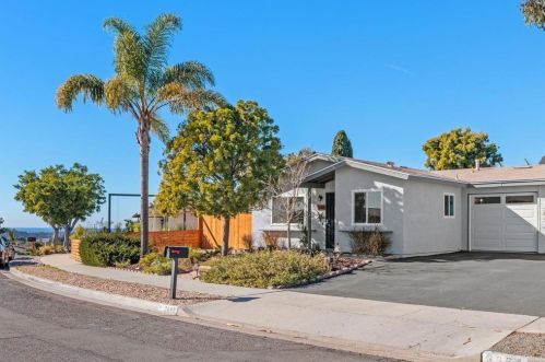 3662 Mira Pacific Dr, Oceanside, CA 92056-3955