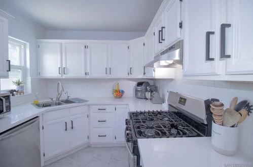 677 5th Ave, Chula Vista CA  91910-5445 exterior