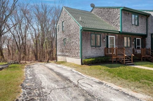 301 Arthurs Way, Glocester, RI 02859-3542