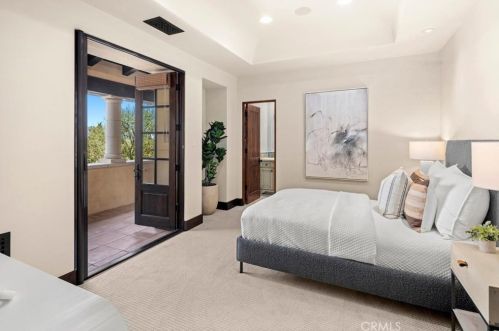 47 Echo Gln, Irvine CA  92603-0421 exterior