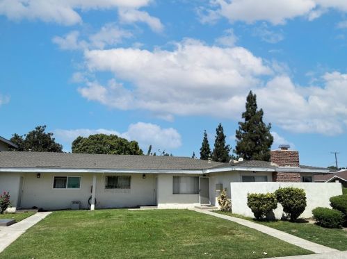 3504 Mungall Dr, Anaheim CA  92804-2961 exterior