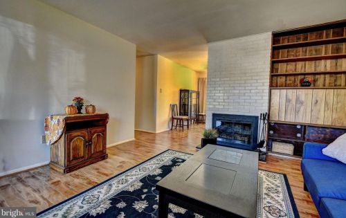 5400 Kempsville St, Springfield VA  22151-3110 exterior