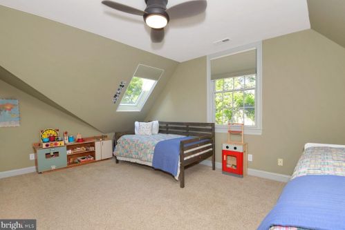 12 Governors Ln, Princeton NJ  08540-3667 exterior
