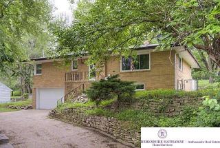 1902 Collins Dr, Bellevue, NE 68005-3273
