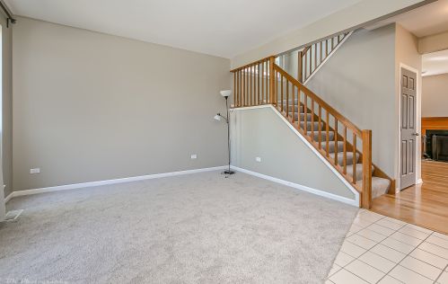 2505 Riverwalk Dr, Plainfield, IL 60586-8079