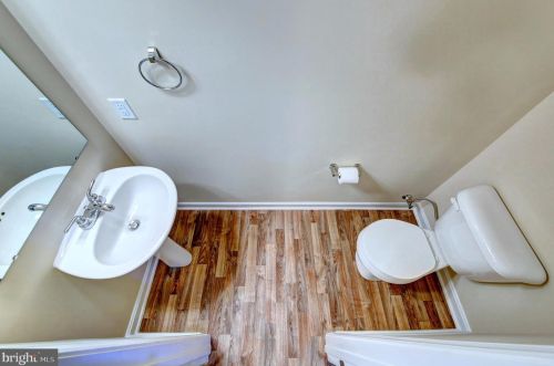 34 Overlook Dr, Hanover PA 17331-7923 exterior