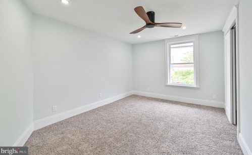 90 Holly Ave, Pitman NJ  08071-1249 exterior