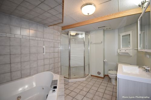 324 Julie Ln, Pingree Grove IL  60140-8397 exterior