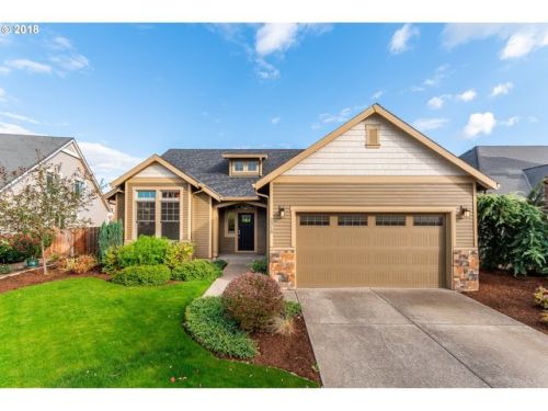 2310 Meridian Dr, Woodburn OR  97071-7686 exterior