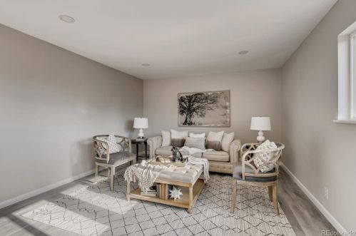 7387 Spruce St, Englewood CO  80112-1751 exterior