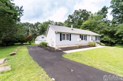 13 Ragany Ln, Princeton, NJ 08540-9587
