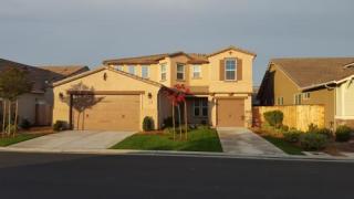 1724 Chesterfield Ln, Clovis, CA 93619-5046