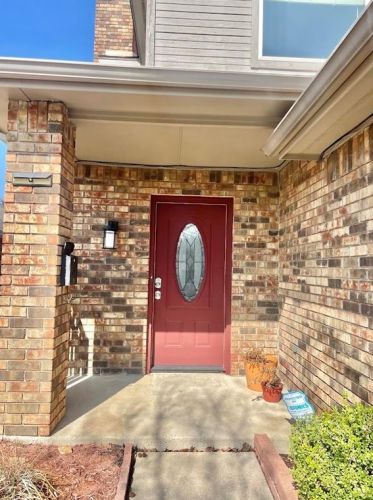 2809 Country Villa Cir, Carrollton TX  75006-4777 exterior