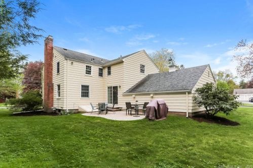 172 Robin Rd, Glastonbury, CT 06033-3202