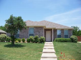 4008 Poplar Point Dr, Rockwall TX  75032-9235 exterior
