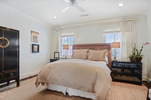525 Mnr Rdg Dr, Atlanta GA  30305-3512 exterior