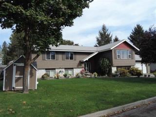 320 Chatham Ct, Spokane, WA 99218-2509